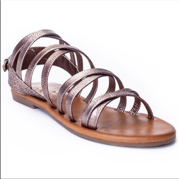 NIB Metallic Boho Chic Gladiator Strappy Sandals - Picture 3 of 3